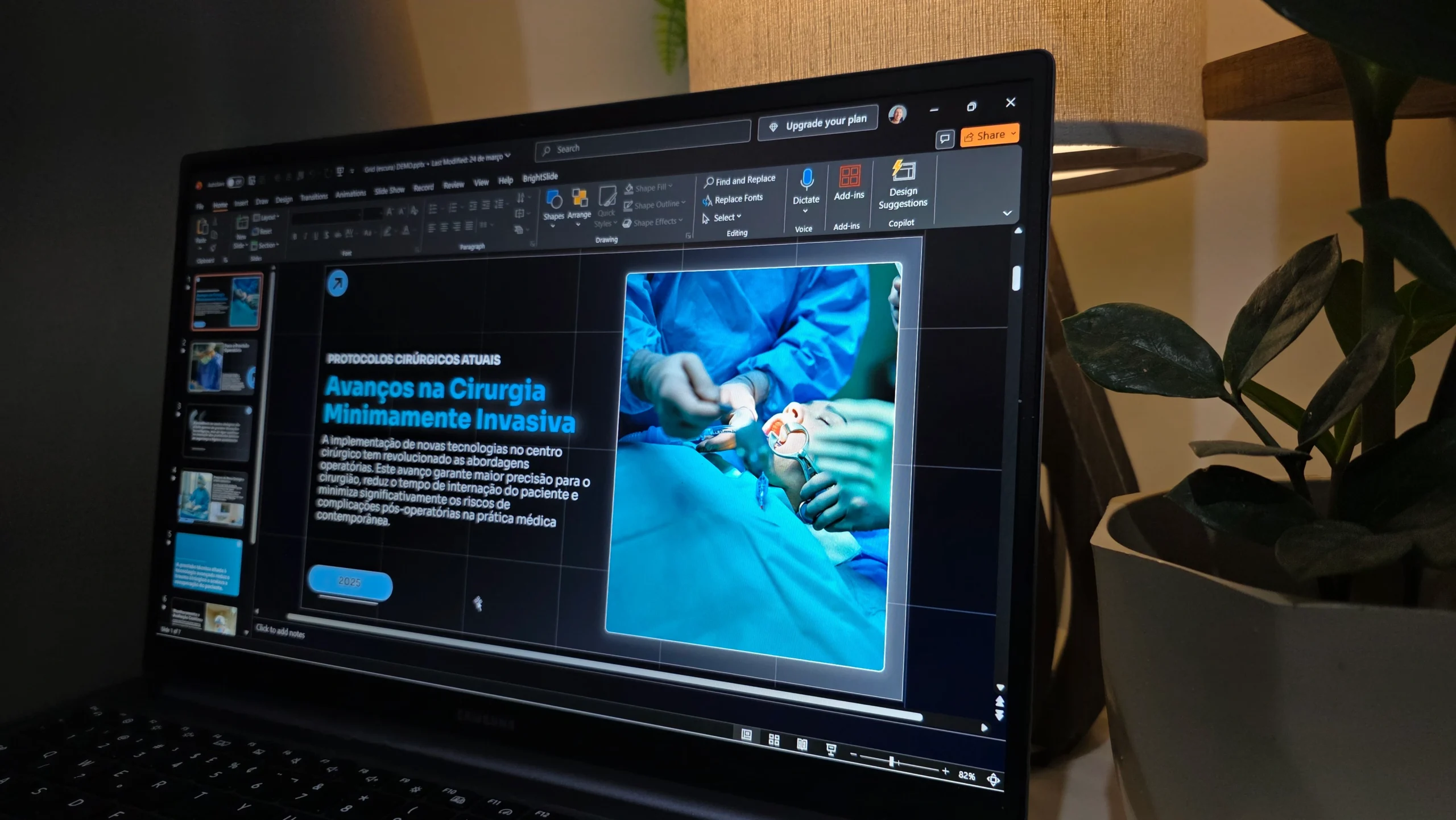 Roteiro aplicado em um dos 40 templates profissionais do Arsenal de Slides